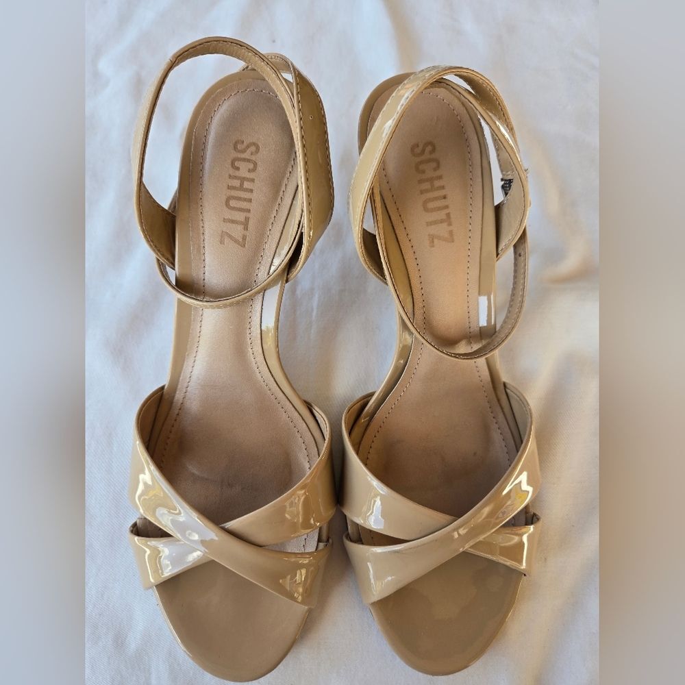 Schutz Hilda Patent Leather Crisscross Sandals - Nude/Beige - Size 7.5B